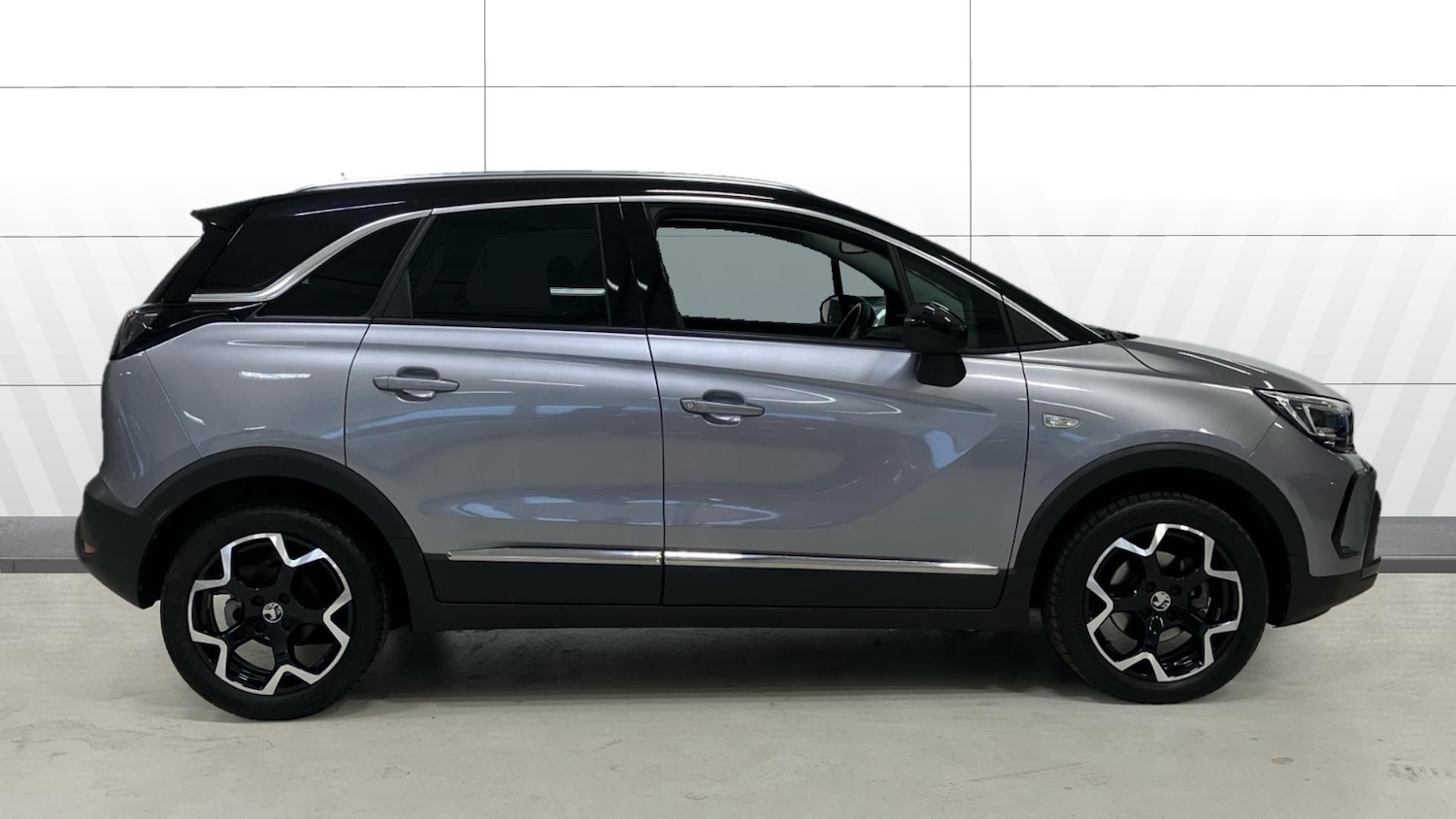 Used Vauxhall Crossland 2022 for sale - 76352949: Photo 5