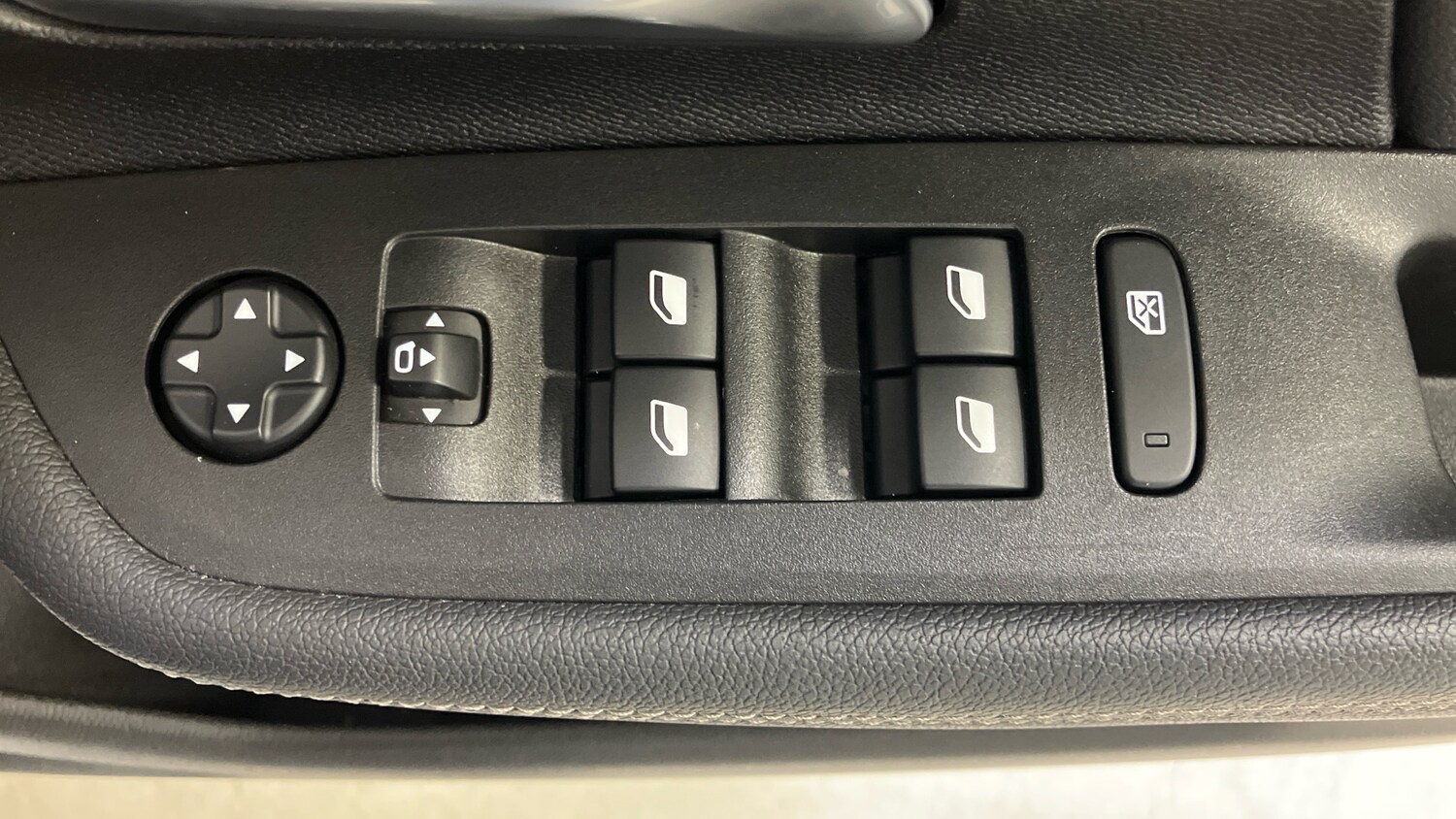 Used Vauxhall Mokka 2023 for sale - 77381499: Photo 35