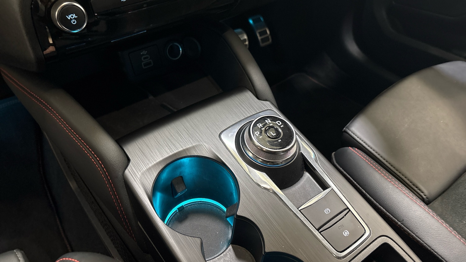 Used Ford Kuga 2024 for sale - 76477780: Photo 13