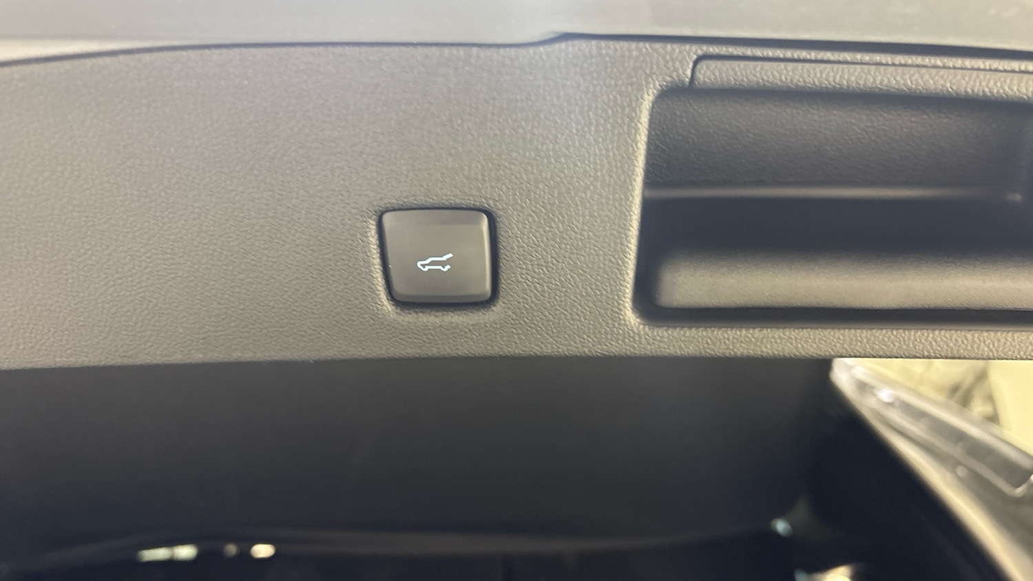 Used Ford Kuga 2024 for sale - 76477780: Photo 30