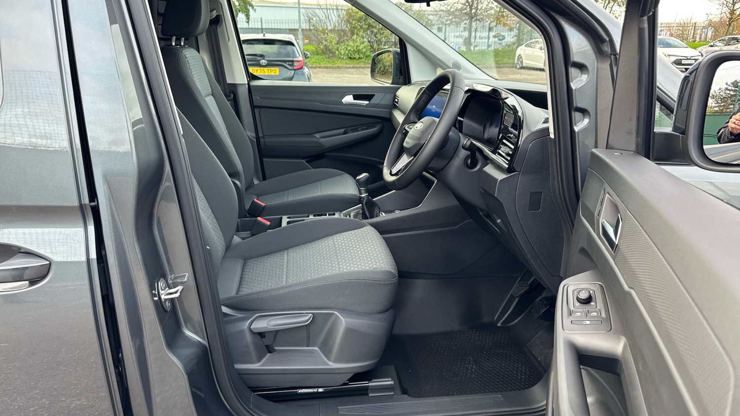 Used Ford Transit Connect 2025 for sale - 76452678: Photo 6