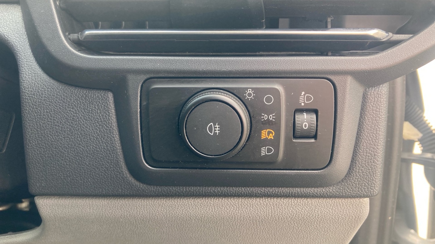 Vehicle 33