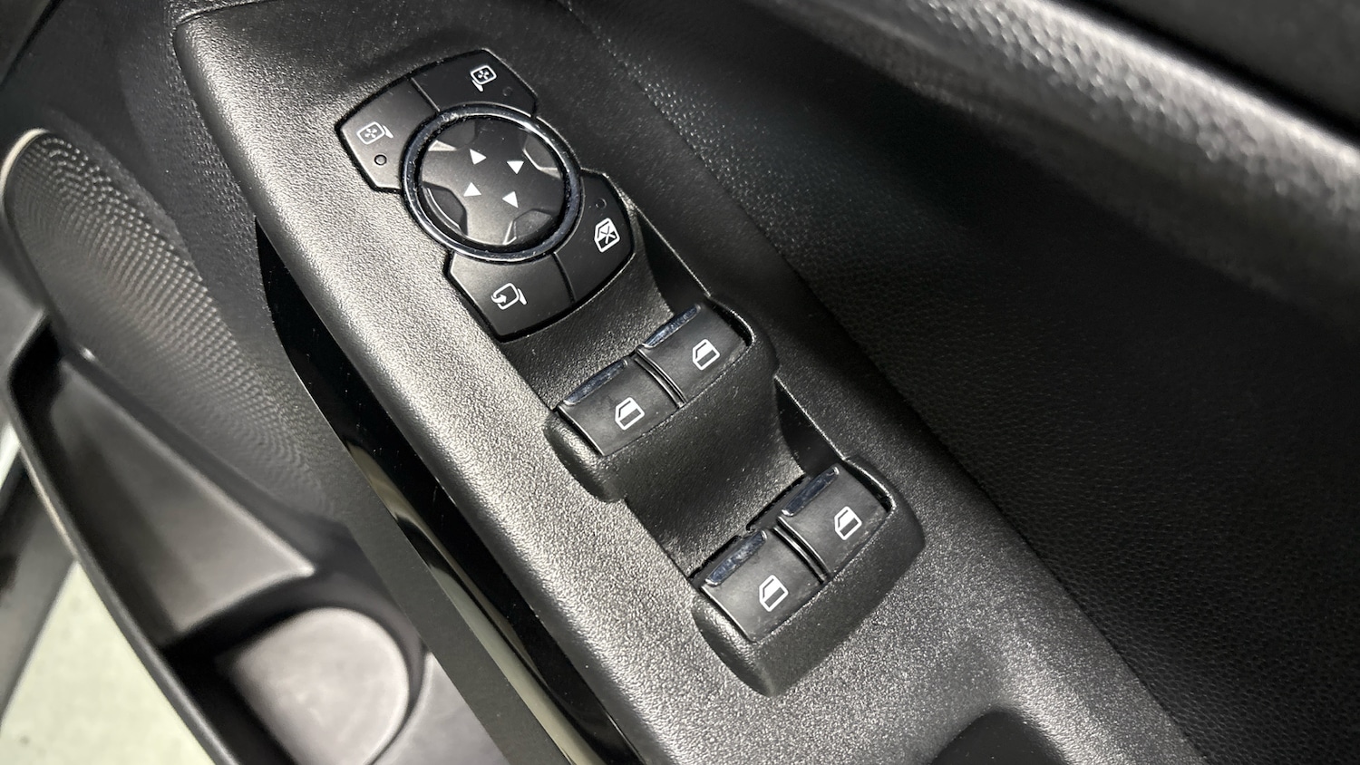 Used Ford Ecosport 2019 for sale - 76705684: Photo 29