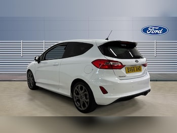 Used Ford Fiesta 2018 for sale - 76807028: Photo