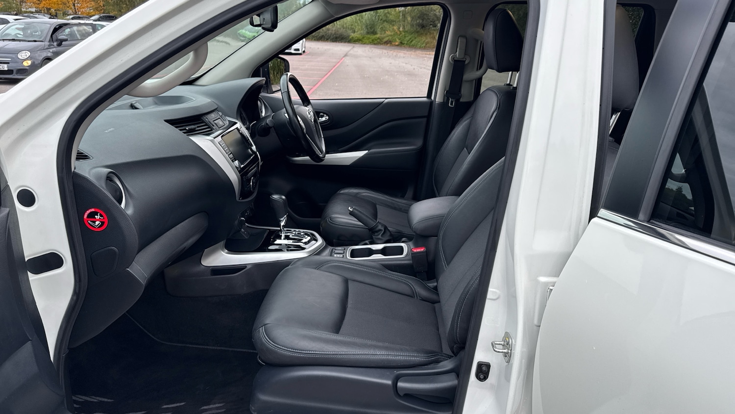 Used Nissan Navara 2021 for sale - 76352951: Photo 13