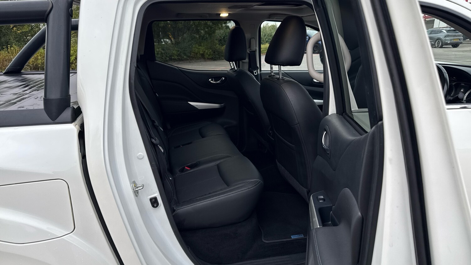 Used Nissan Navara 2021 for sale - 76352951: Photo 14