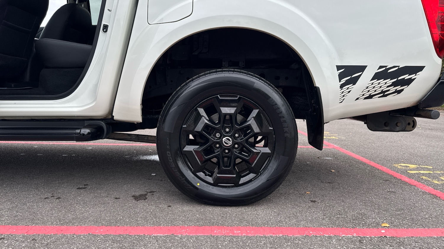 Used Nissan Navara 2021 for sale - 76352951: Photo 17