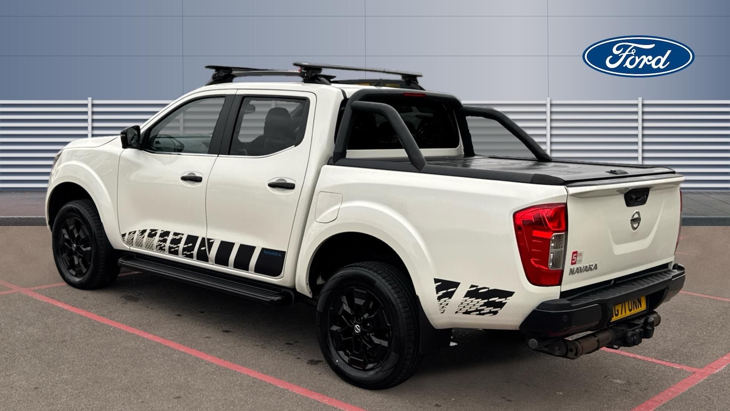 Used Nissan Navara 2021 for sale - 76352951: Photo 2