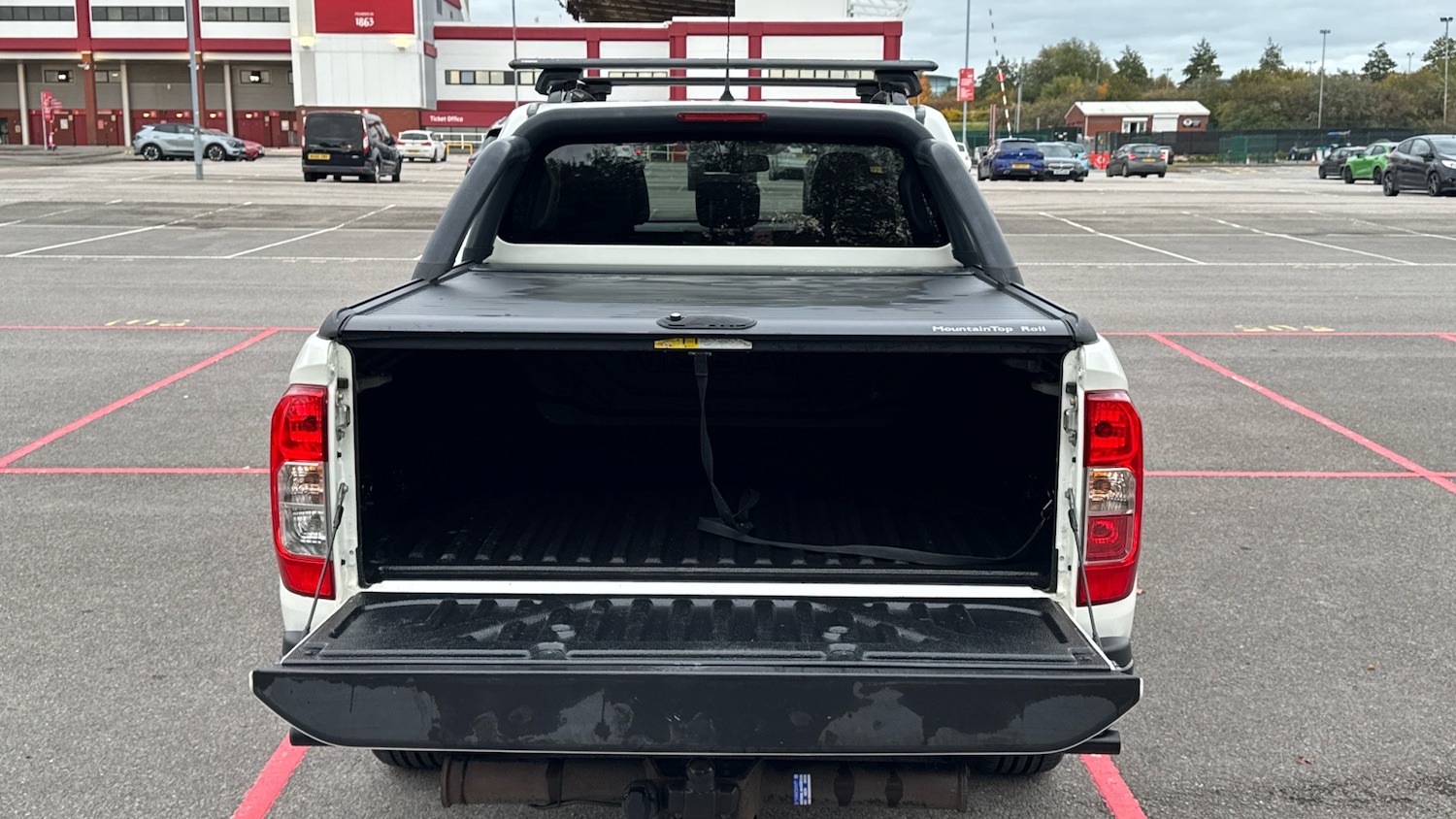 Used Nissan Navara 2021 for sale - 76352951: Photo 3