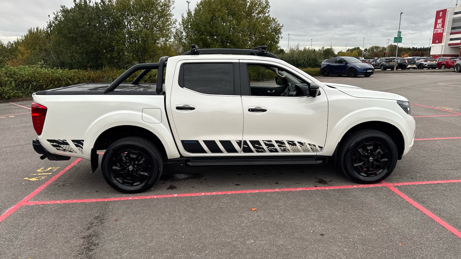 Used Nissan Navara 2021 for sale - 76352951: Photo 9