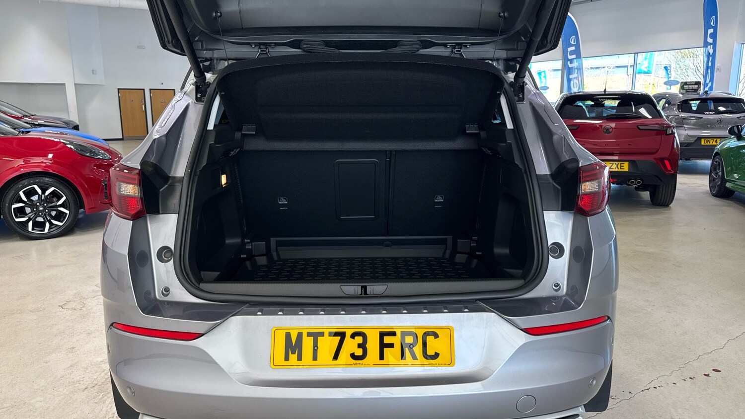 Used Vauxhall Grandland 2023 for sale - 77961687: Photo 4