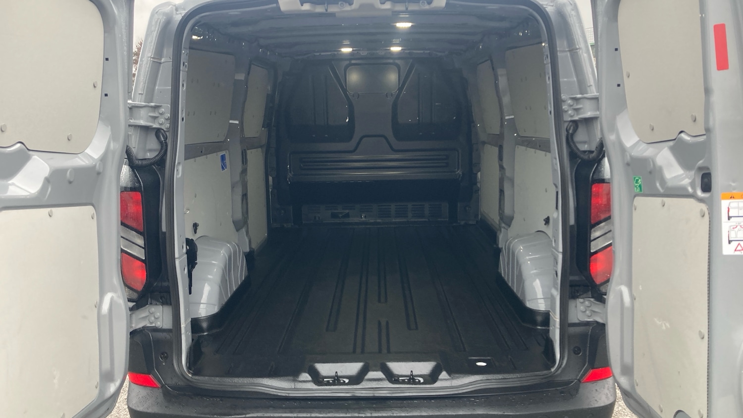 Used Ford Transit Custom 2025 for sale - 77336485: Photo 12