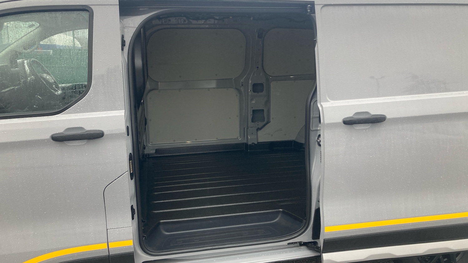 Used Ford Transit Custom 2025 for sale - 77336485: Photo 5