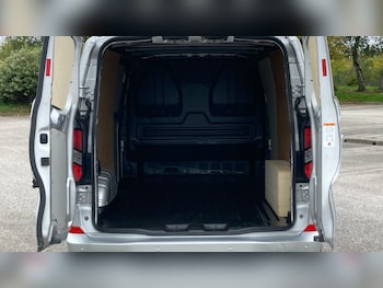 Used Ford Transit Custom 2024 for sale - 76230818: Photo