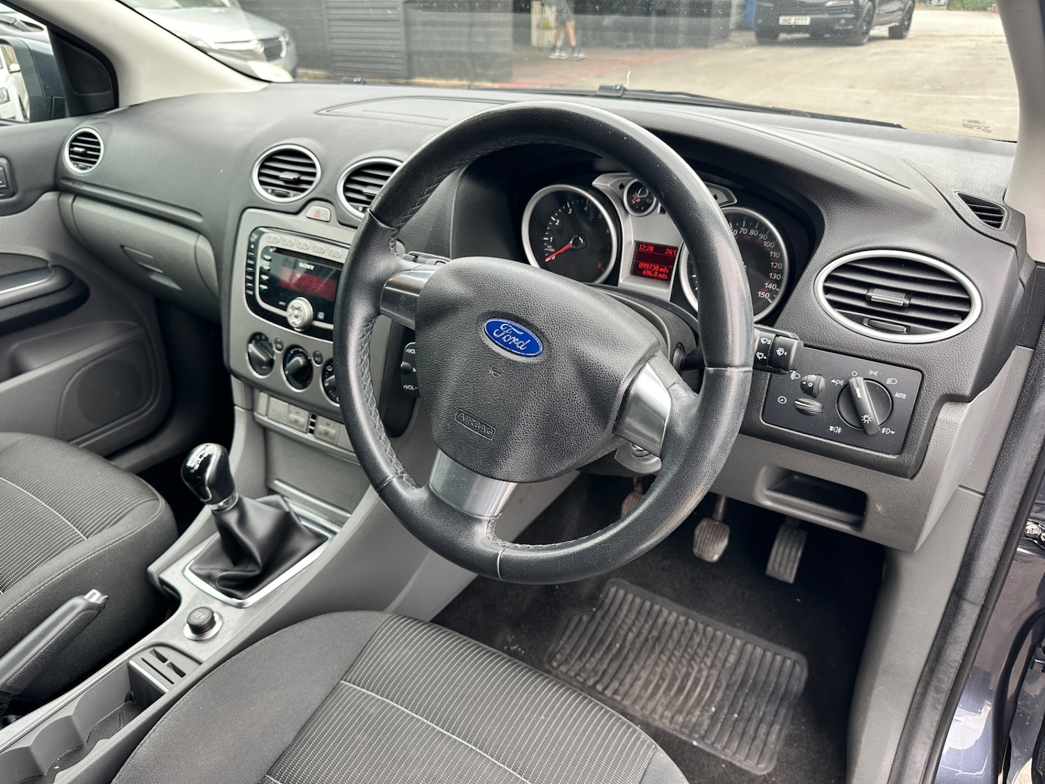 Used Ford Focus 2009 for sale - 76831761: Photo 10