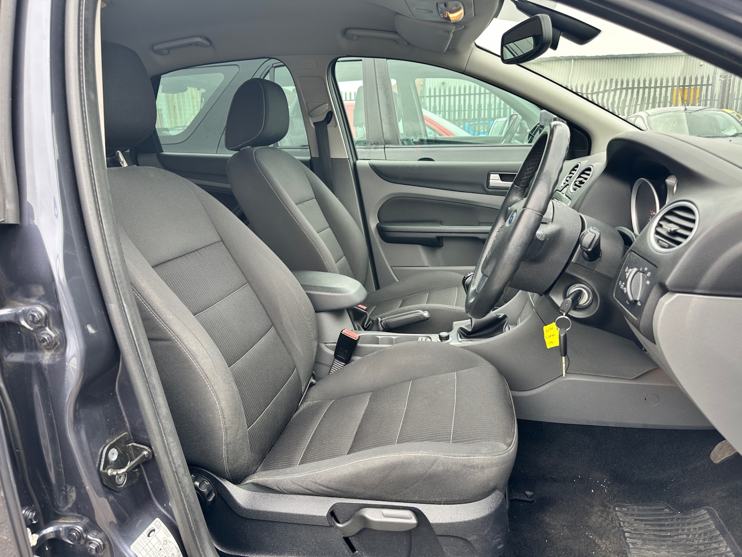 Used Ford Focus 2009 for sale - 76831761: Photo 13