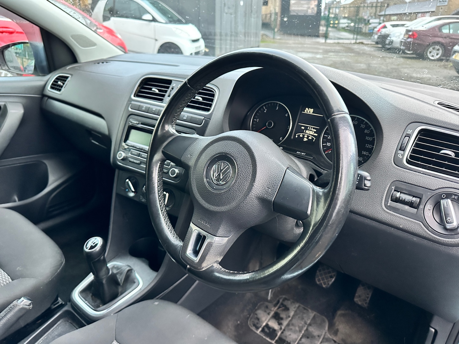 Used Volkswagen Polo 2010 for sale - 77180677: Photo 10