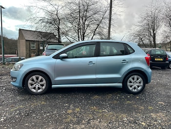 Used Volkswagen Polo 2010 for sale - 77180677: Photo