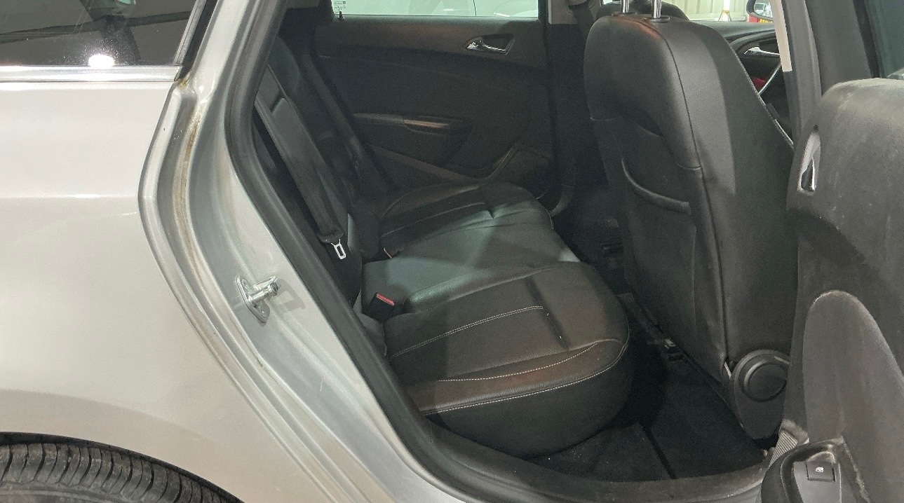 Used Vauxhall Astra 2015 for sale - 77819248: Photo 11