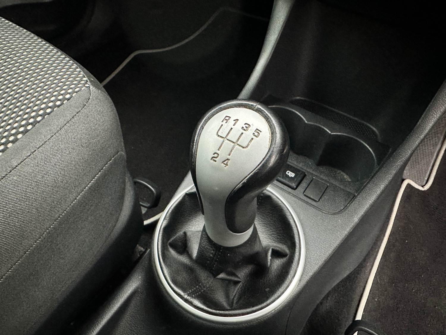 Used Skoda Fabia 2010 for sale - 77461861: Photo 12