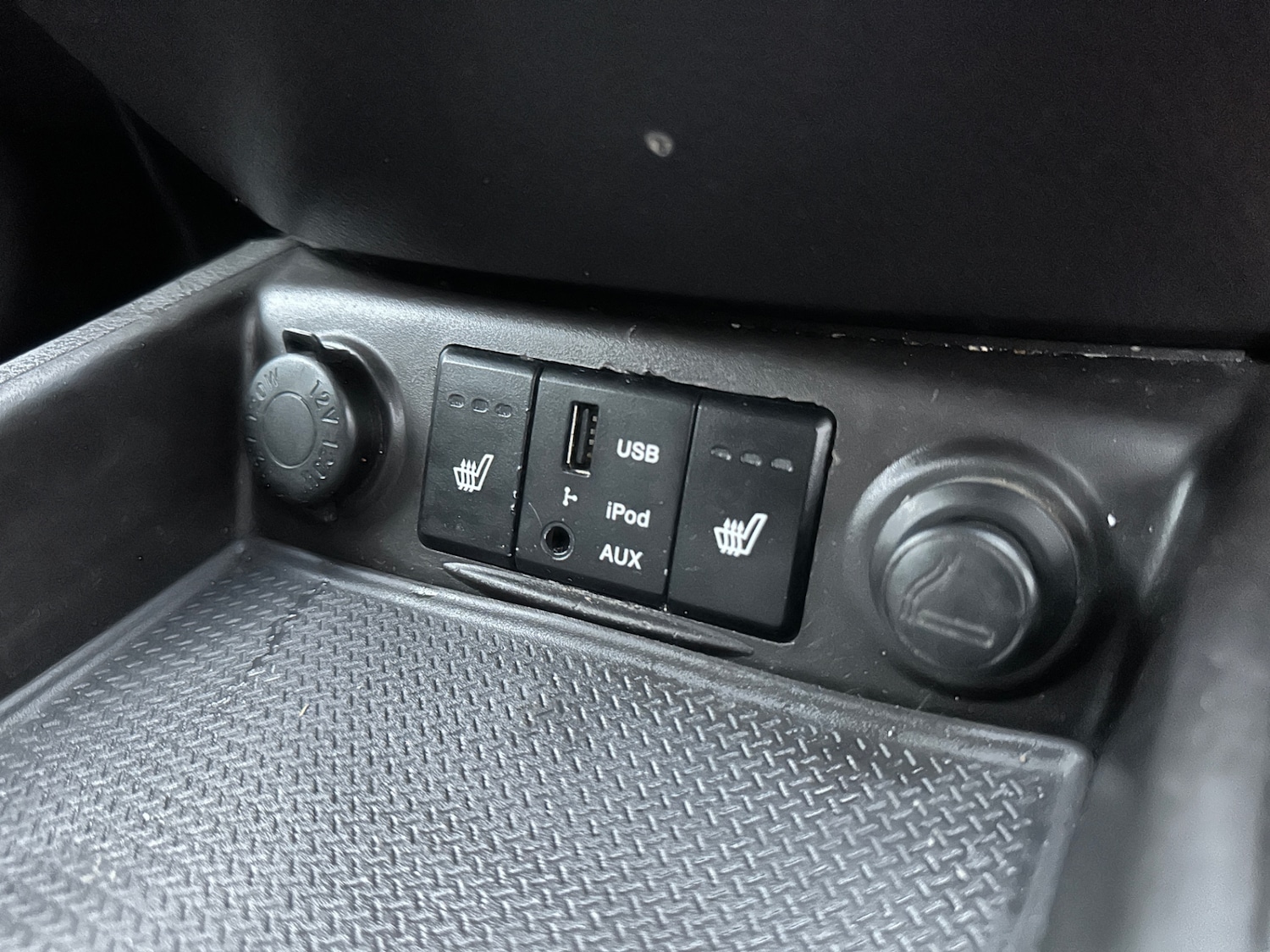 Used Hyundai Santa Fe 2012 for sale - 77504423: Photo 13