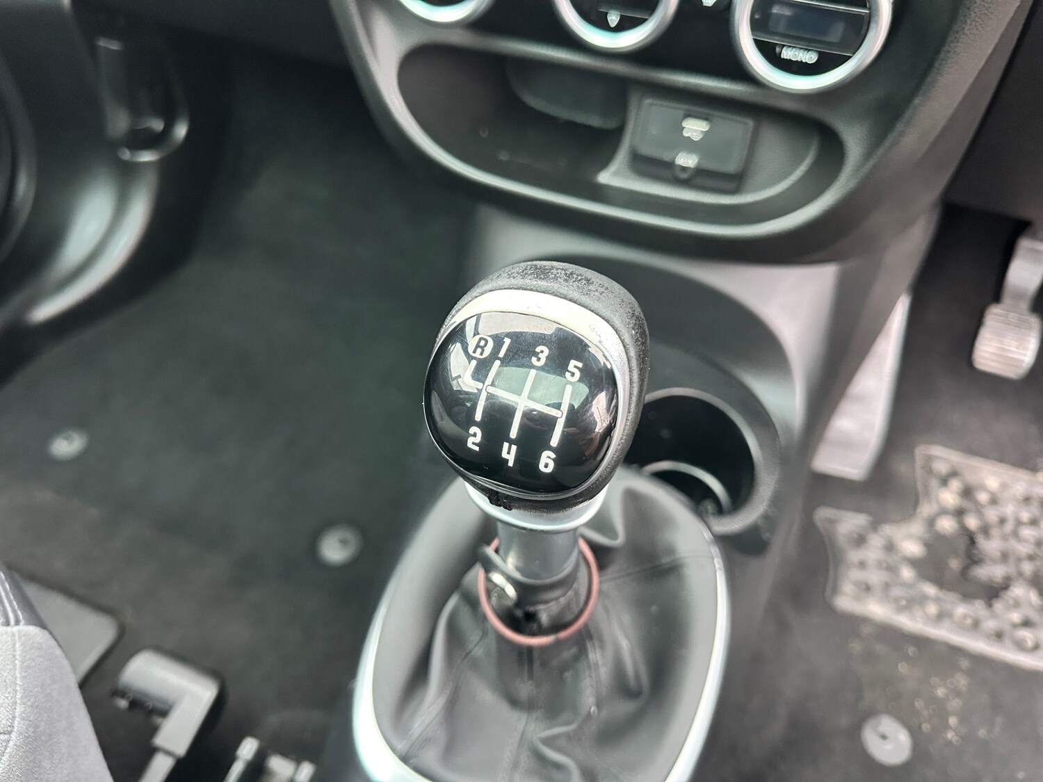 Used Fiat 500L 2014 for sale - 77366869: Photo 15