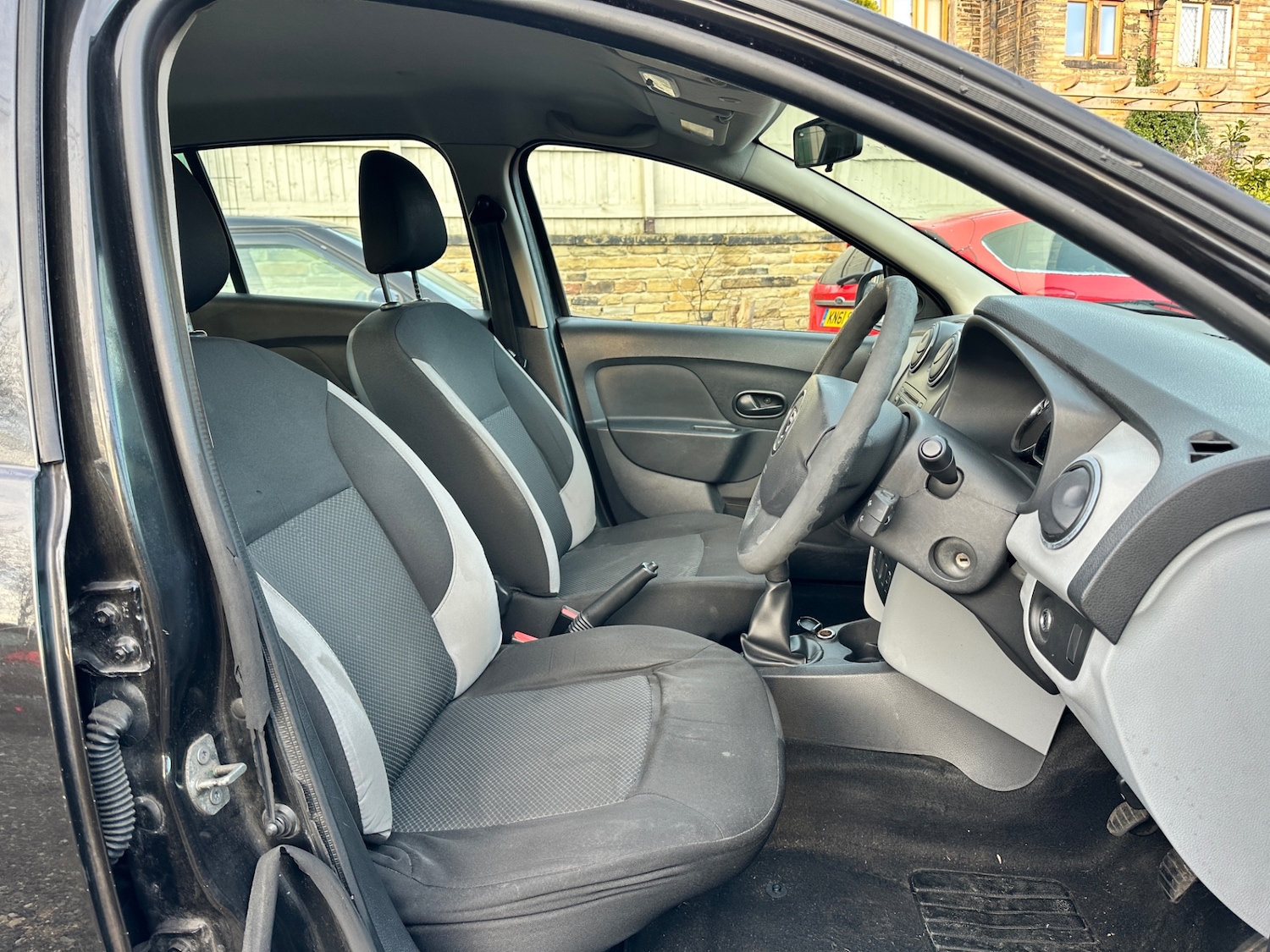 Used Dacia Sandero 2013 for sale - 77064179: Photo 14