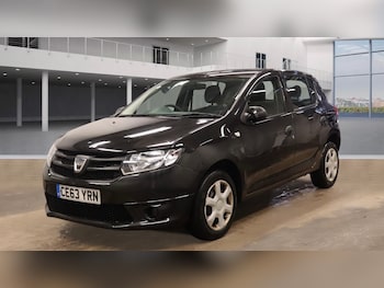 Used Dacia Sandero 2013 for sale - 77064179: Photo