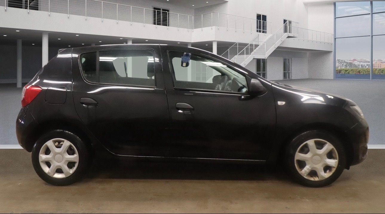 Used Dacia Sandero 2013 for sale - 77064179: Photo 7