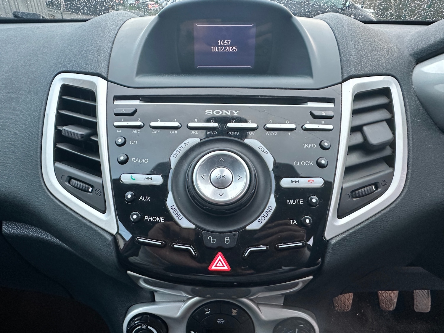 Used Ford Fiesta 2011 for sale - 76897167: Photo 12