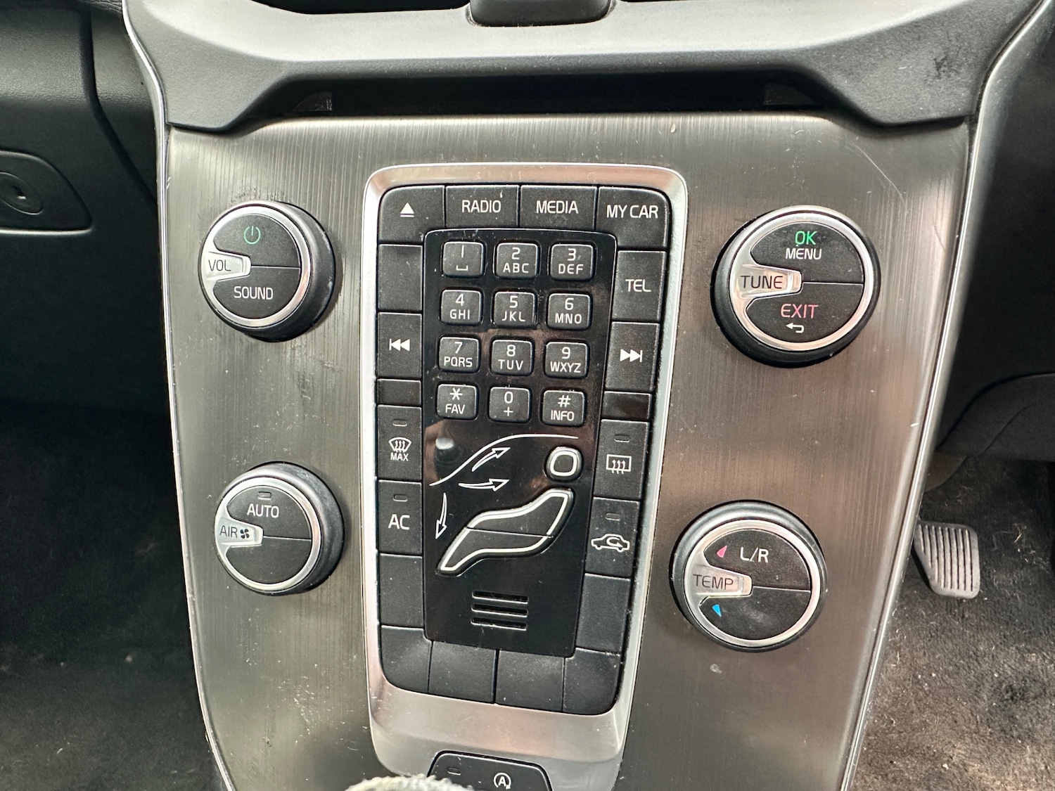 Used Volvo V40 2013 for sale - 77476071: Photo 12