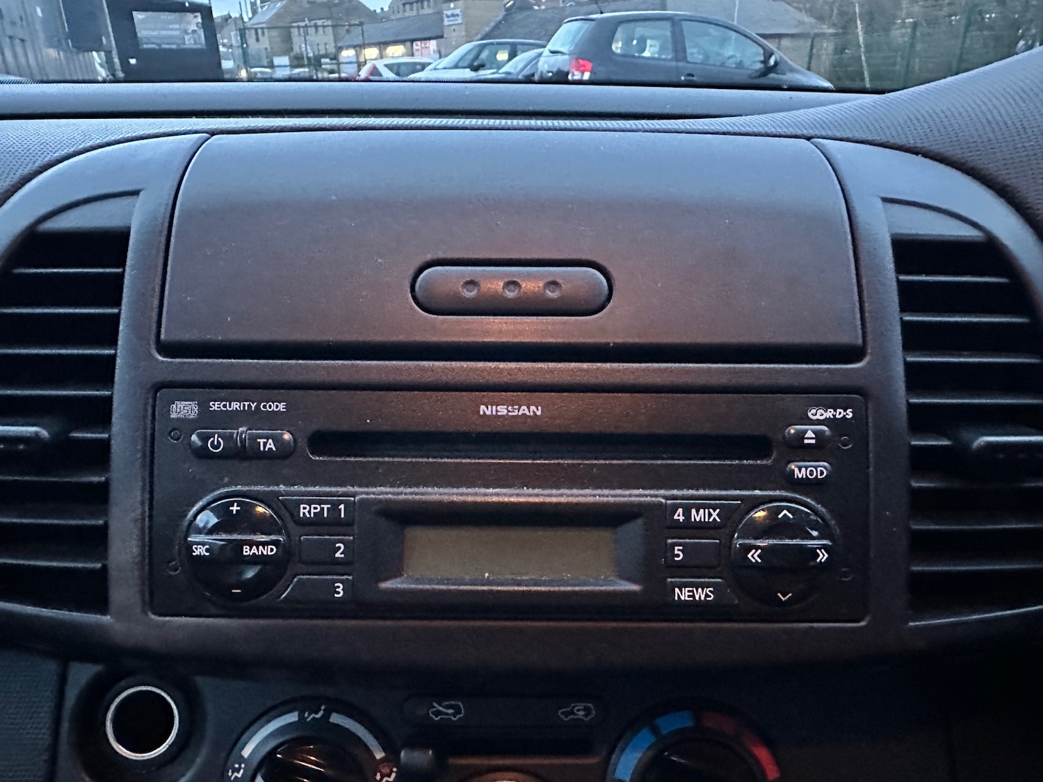 Used Nissan Micra 2010 for sale - 77312549: Photo 12