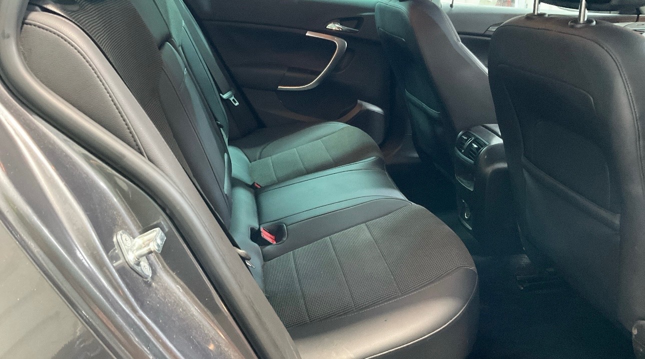 Used Vauxhall Insignia 2010 for sale - 77974017: Photo 10