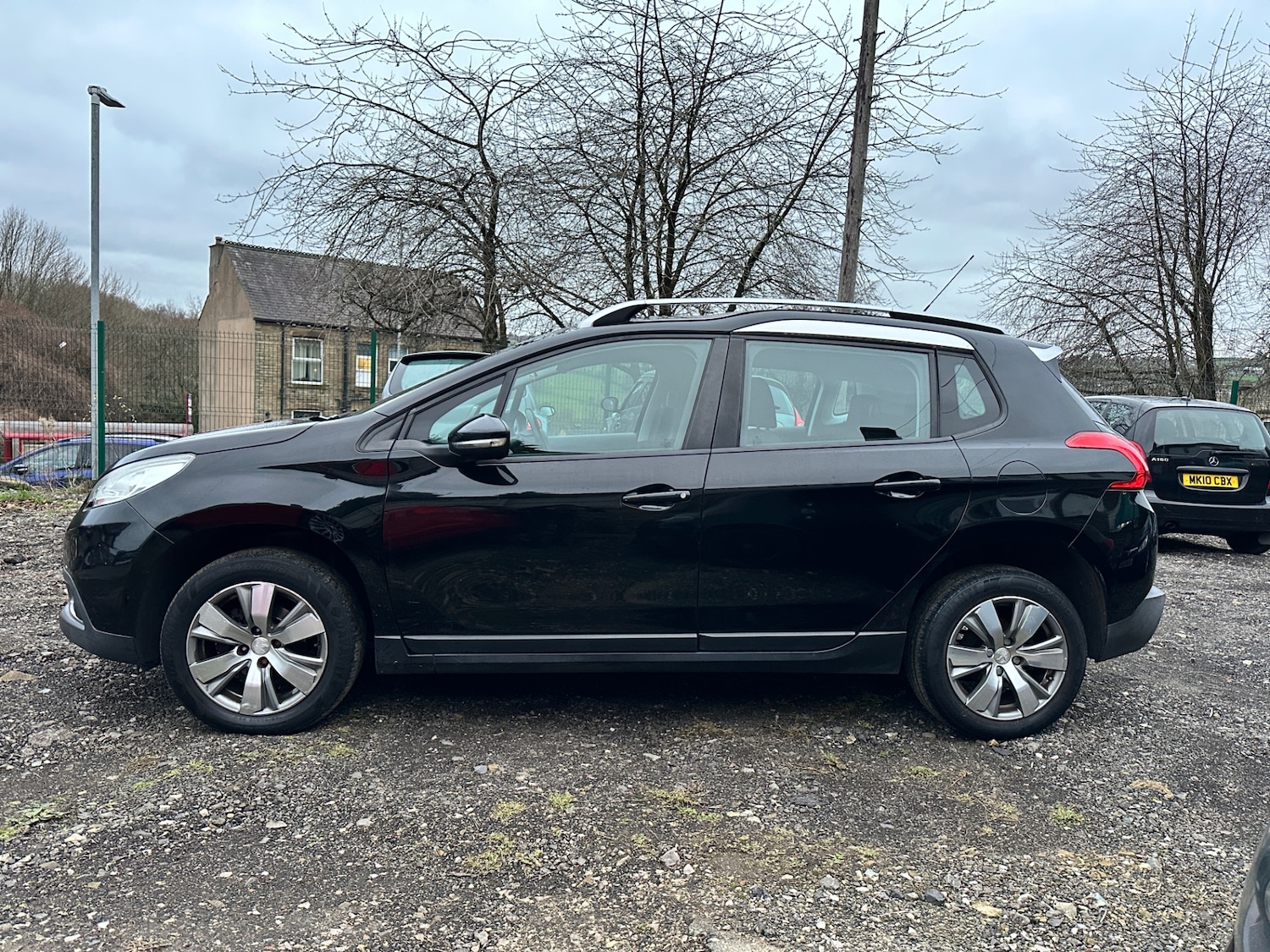 Used Peugeot 2008 2015 for sale - 77055850: Photo 4