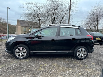 Used Peugeot 2008 2015 for sale - 77055850: Photo