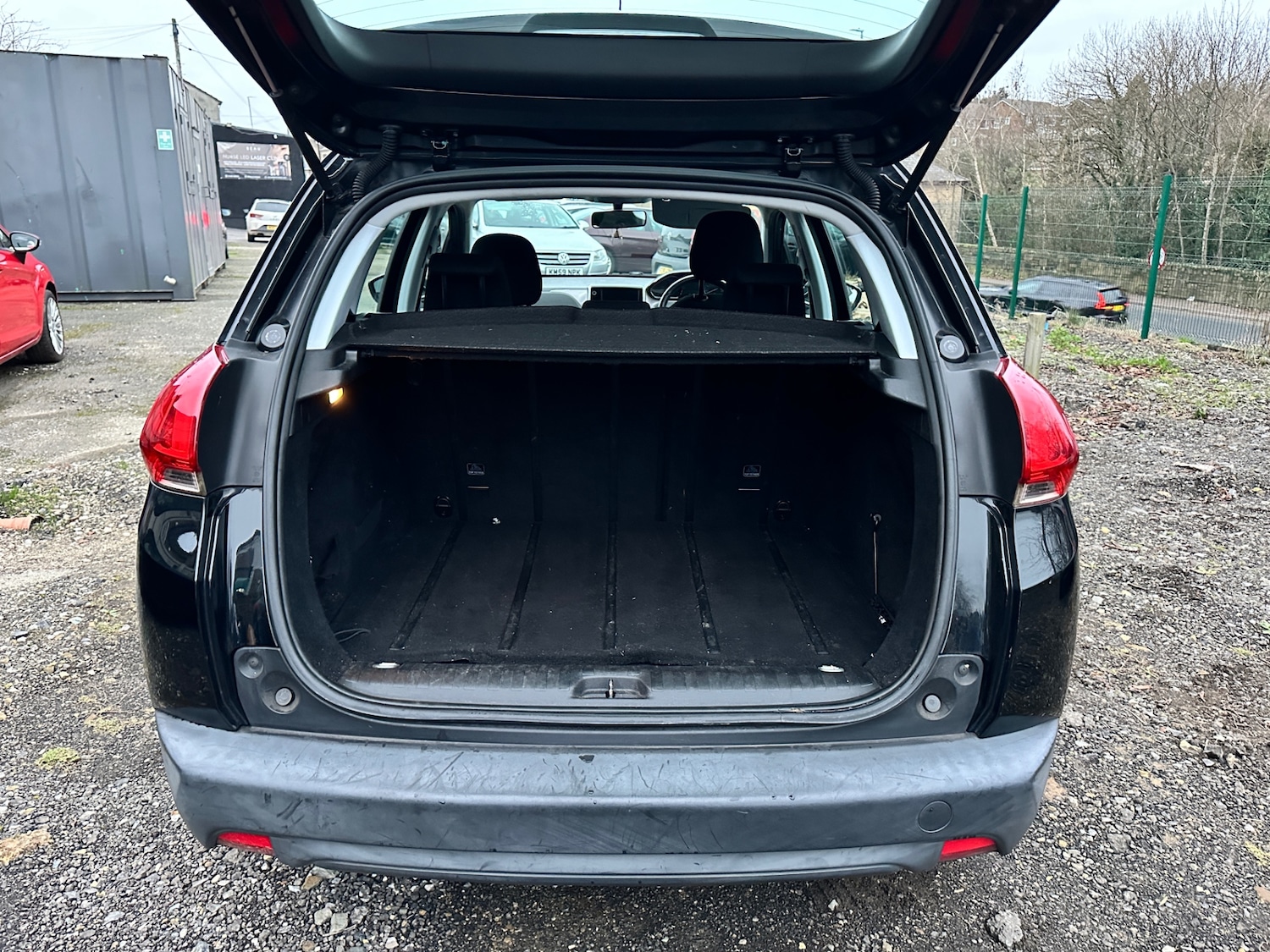 Used Peugeot 2008 2015 for sale - 77055850: Photo 7