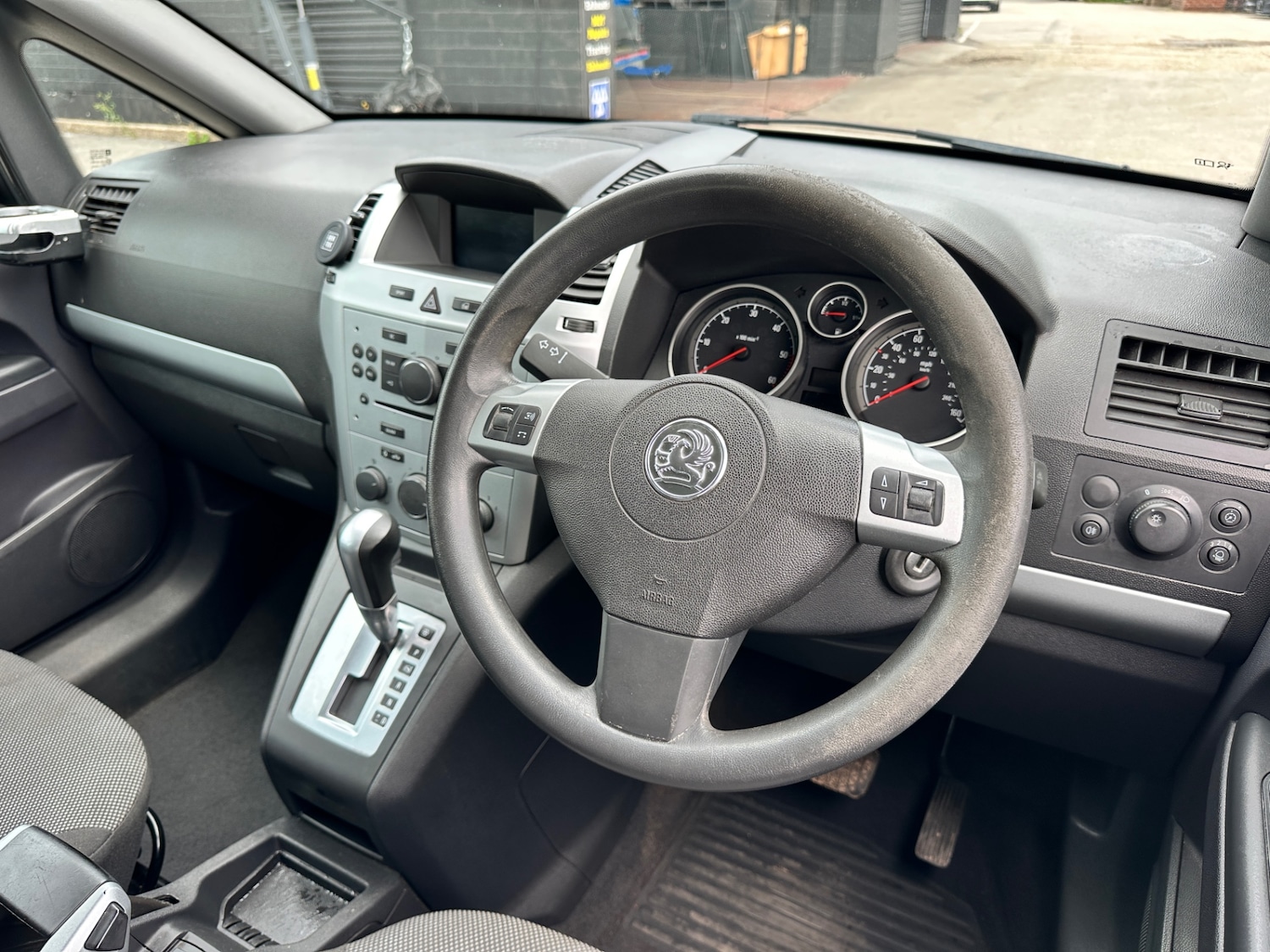 Used Vauxhall Zafira 2009 for sale - 76832470: Photo 10