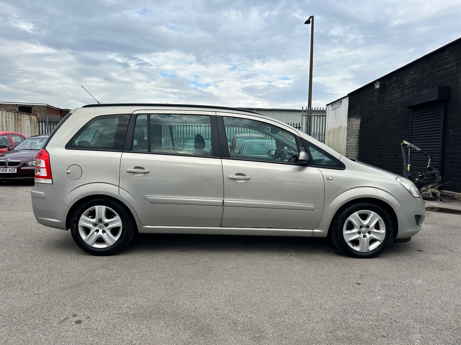 Used Vauxhall Zafira 2009 for sale - 76832470: Photo 9