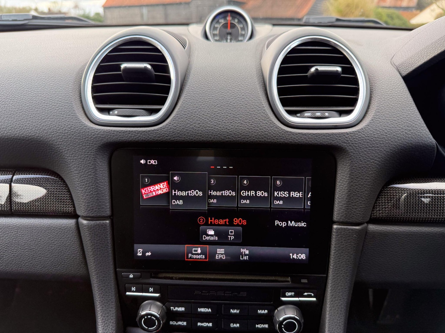 Used Porsche 718 Boxster 2018 for sale - 77468344: Photo 23