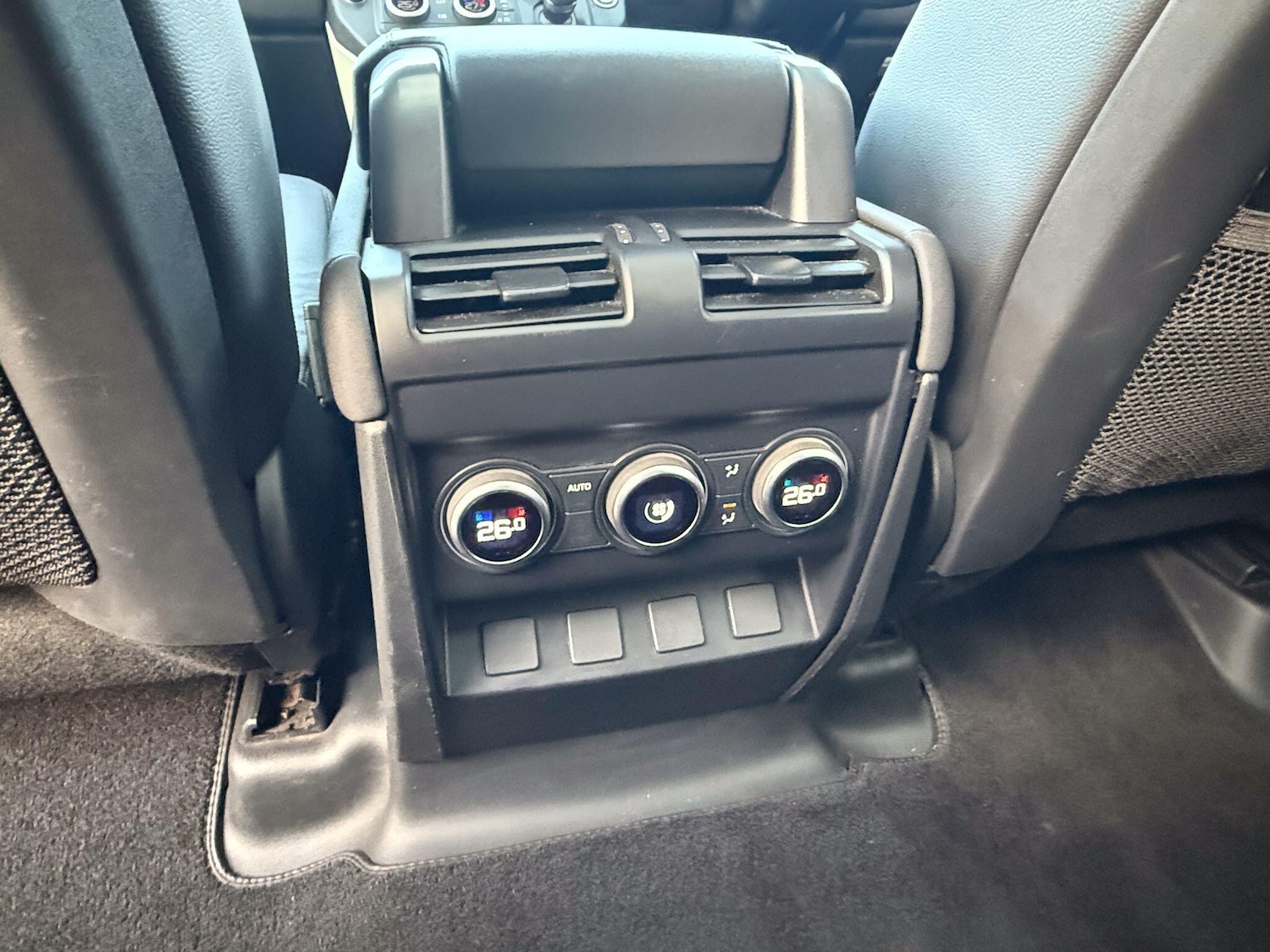 Used Land Rover Defender 110 2022 for sale - 77120701: Photo 15