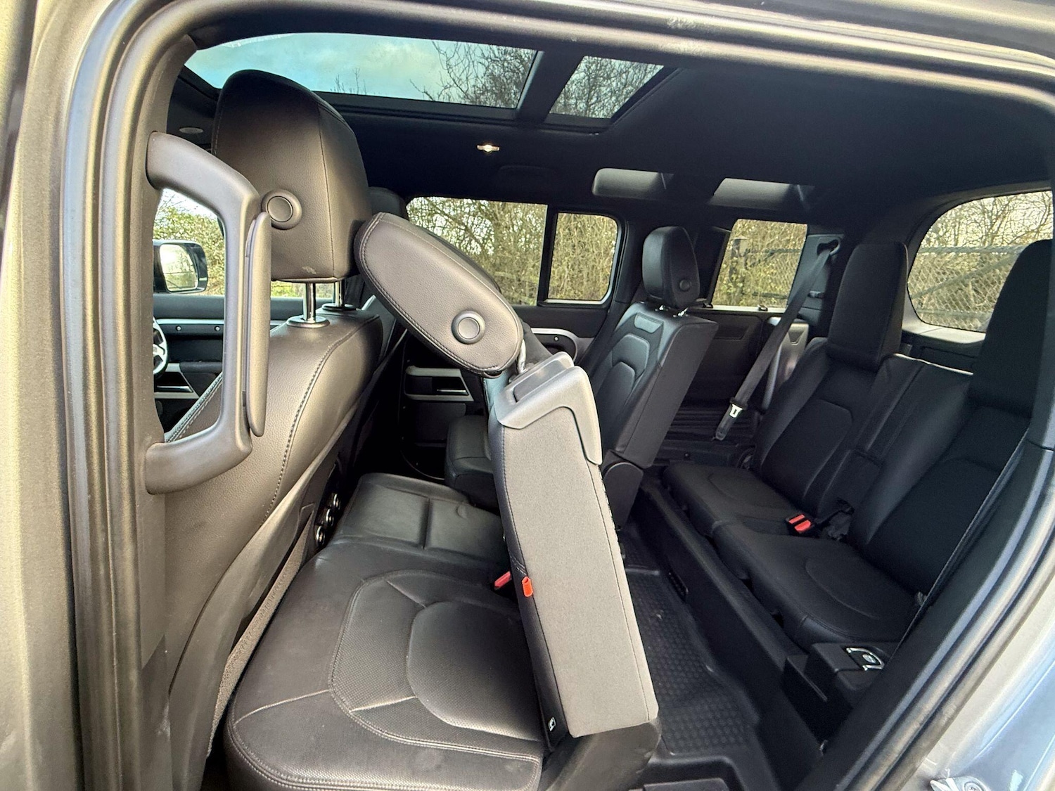 Used Land Rover Defender 110 2022 for sale - 77120701: Photo 16