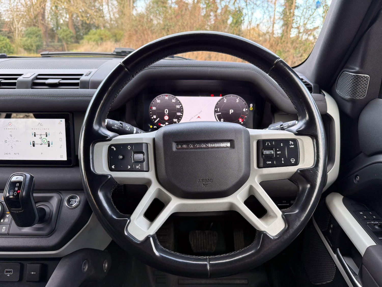 Used Land Rover Defender 110 2022 for sale - 77120701: Photo 8