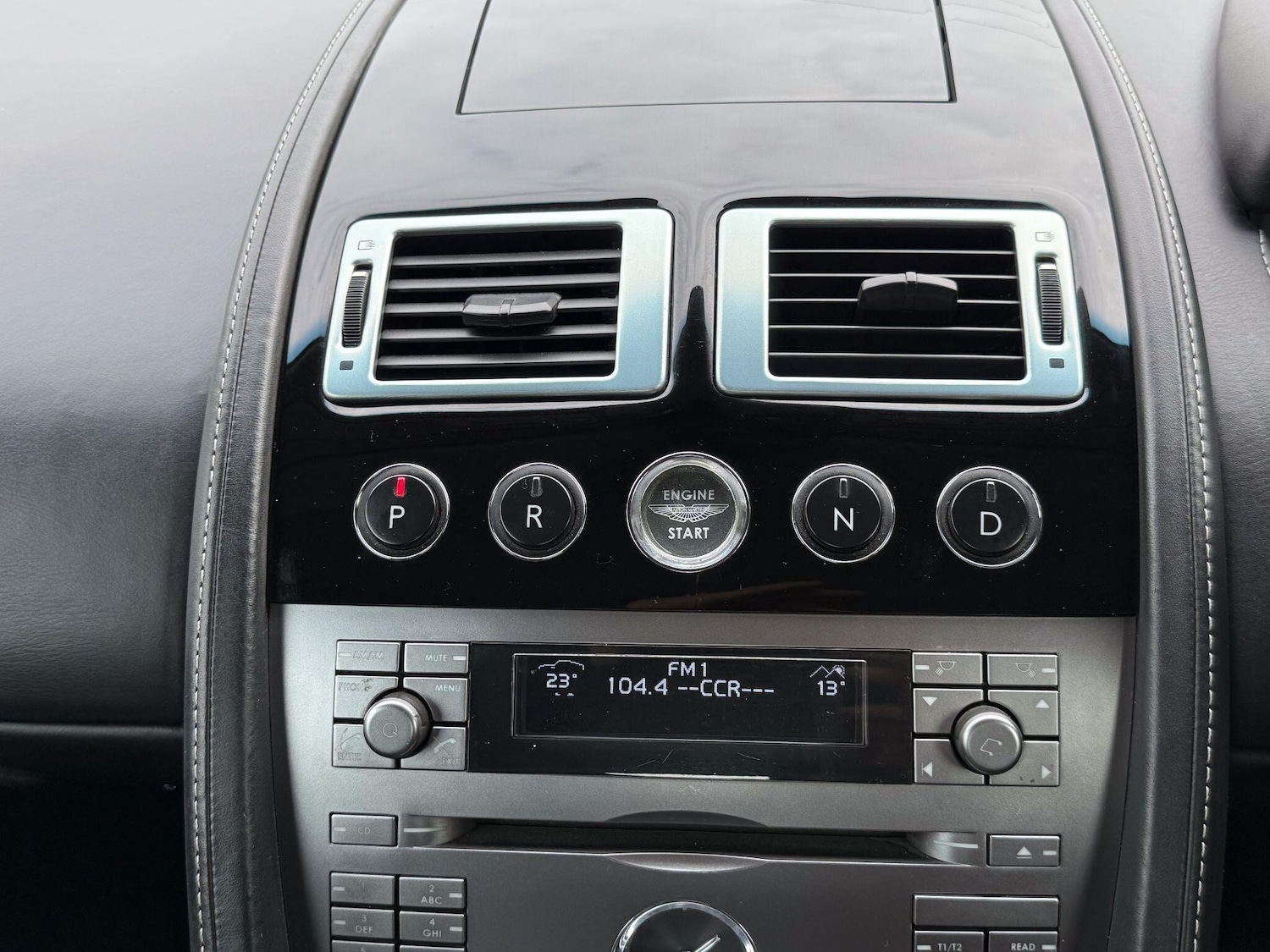 Used Aston Martin DB9 2007 for sale - 76307191: Photo 12
