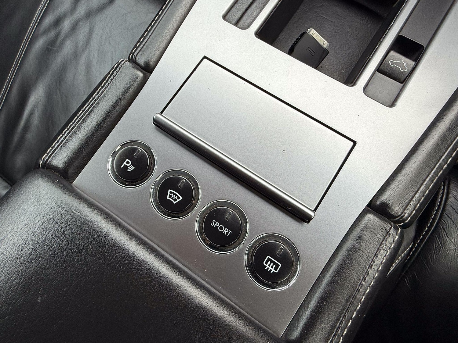 Used Aston Martin DB9 2007 for sale - 76307191: Photo 15