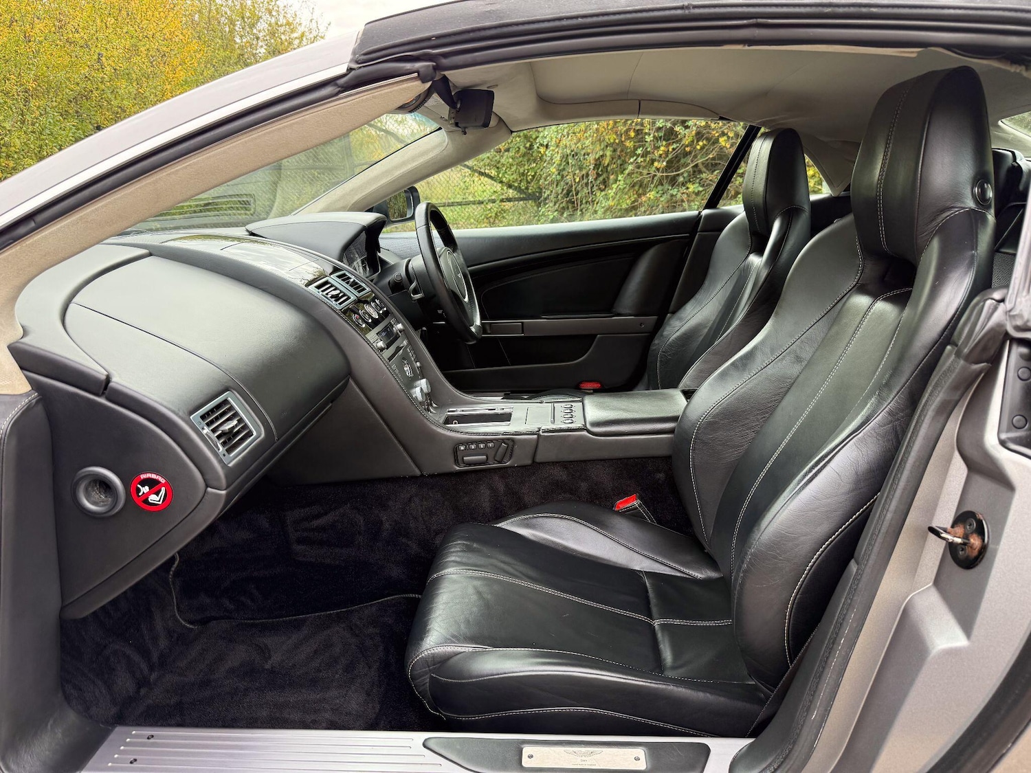 Used Aston Martin DB9 2007 for sale - 76307191: Photo 3