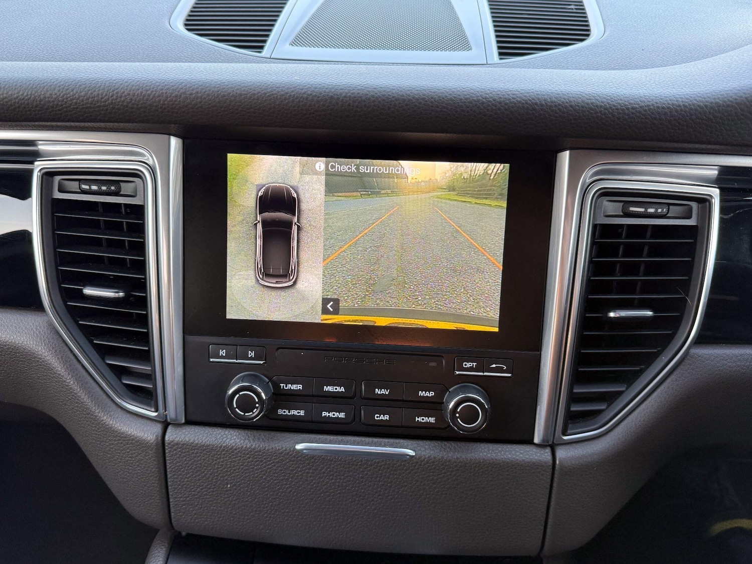 Used Porsche Macan 2016 for sale - 77658868: Photo 17