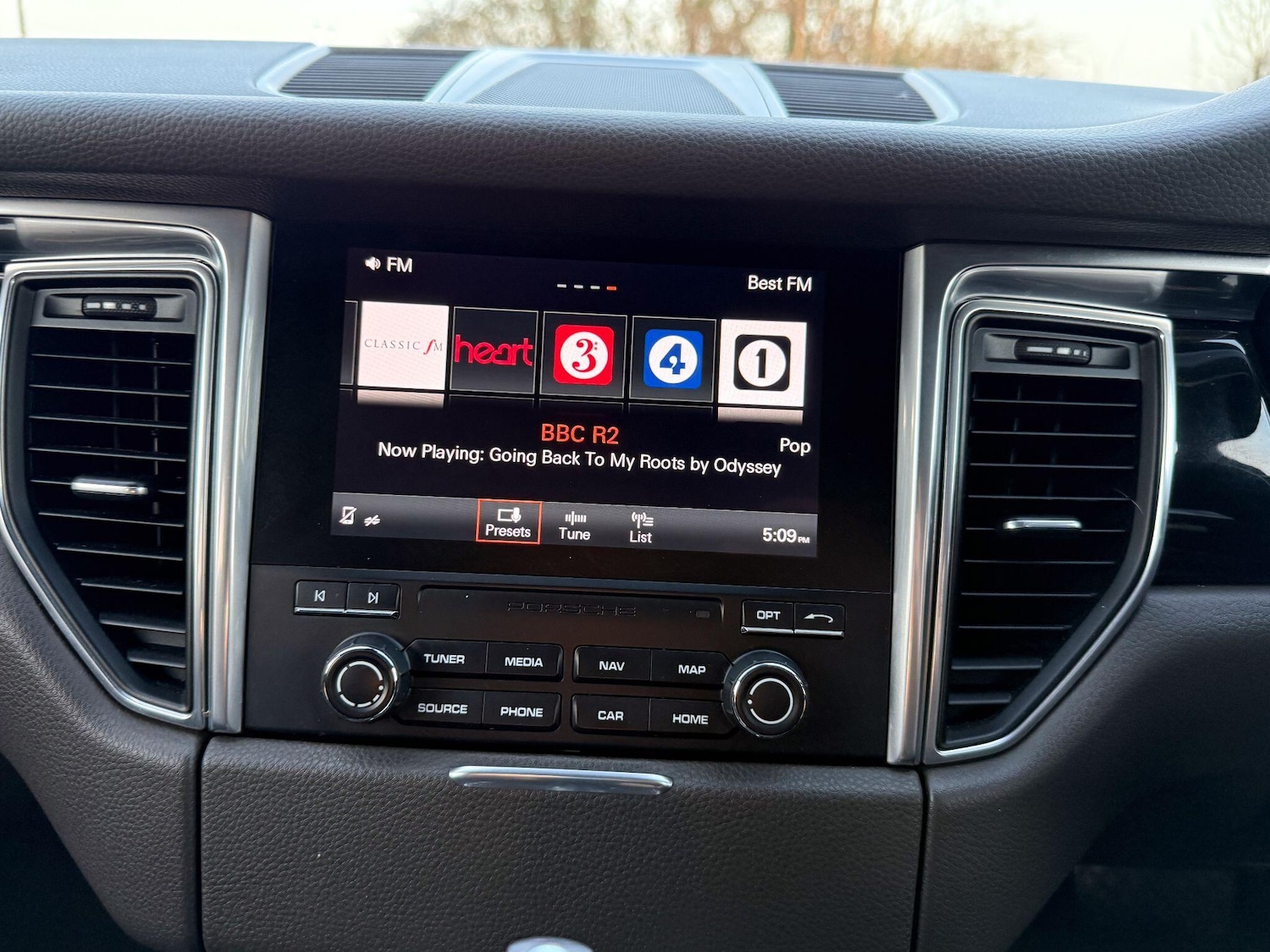 Used Porsche Macan 2016 for sale - 77658868: Photo 21