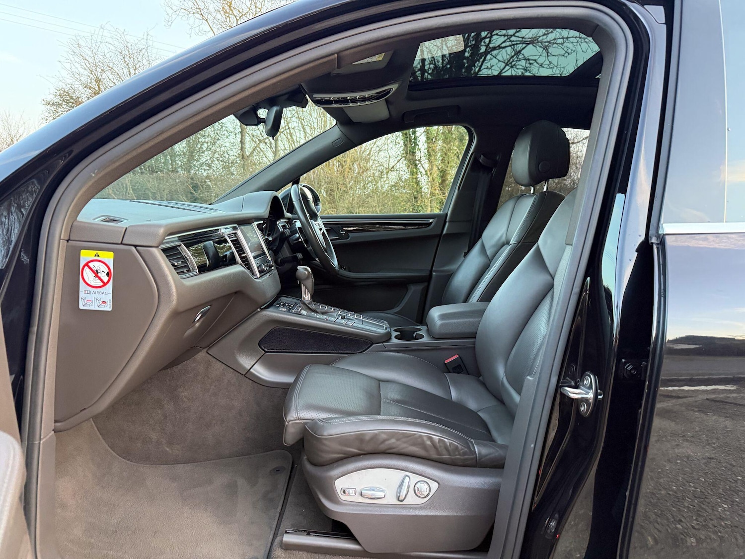 Used Porsche Macan 2016 for sale - 77658868: Photo 3