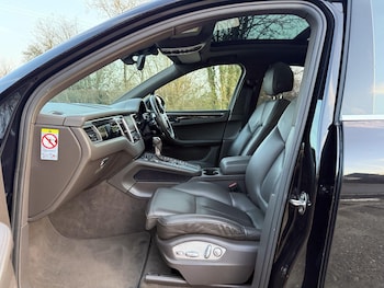 Used Porsche Macan 2016 for sale - 77658868: Photo