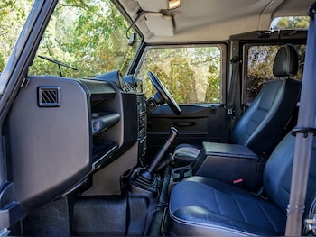 Used Land Rover Defender 2014 for sale - 79602043: Photo